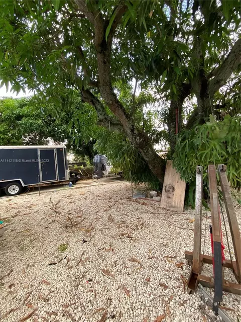 710 E 44th St, Hialeah, FL 33013 photo 35