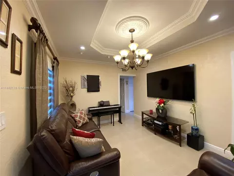 710 E 44th St, Hialeah, FL 33013 photo 2