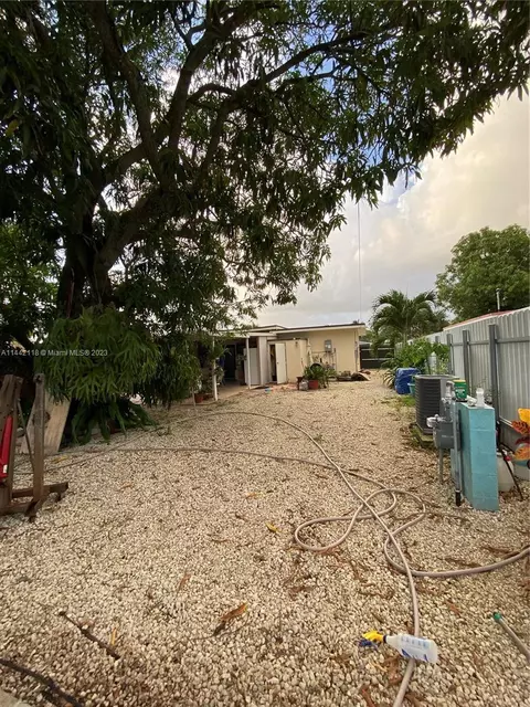 710 E 44th St, Hialeah, FL 33013 photo 37