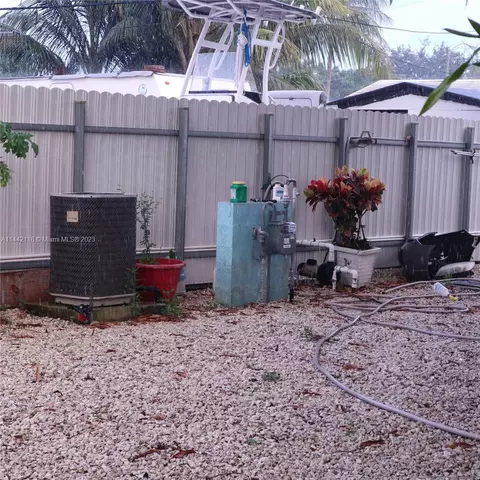 710 E 44th St, Hialeah, FL 33013 photo 29
