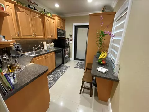 710 E 44th St, Hialeah, FL 33013 photo 18