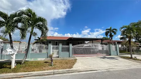741 E 6th Pl, Hialeah, FL 33010 photo 1