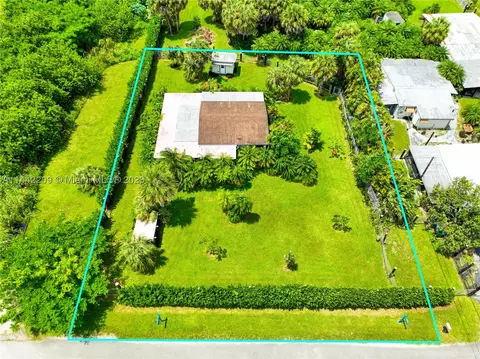 22980 SW 122nd Pl, Miami, FL 33170