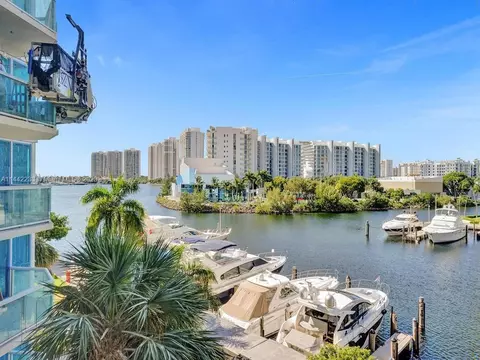 3370 Hidden Bay Dr #415, Aventura, FL 33180