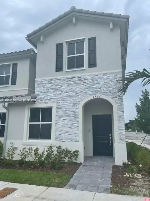 1756 SE 27th Rd #1756, Homestead, FL 33035