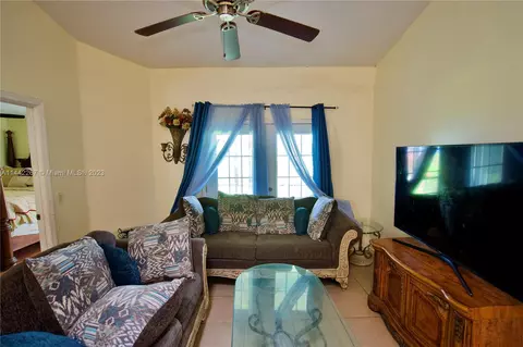 3811 Island Club Cir, Lake Worth, FL 33462
