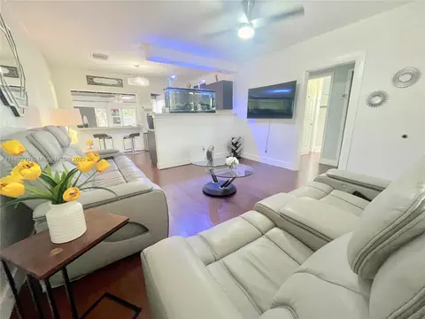 15783 NE 18th Ave, North Miami Beach, FL 33162
