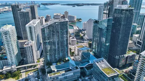 68 SE 6 St #1607, Miami, FL 33131