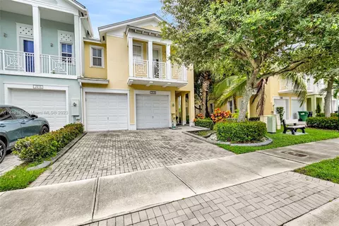 7418 NW 108th Path, Doral, FL 33178