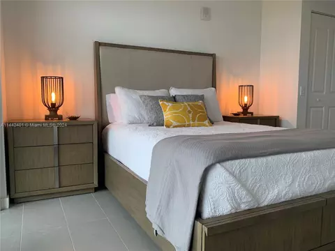 1600 NE 1st Ave #2319, Miami, FL 33132
