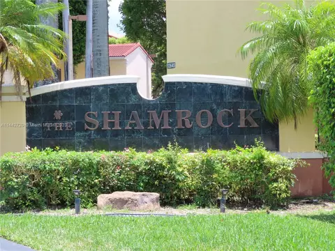 12625 SW 91st St #202, Miami, FL 33186