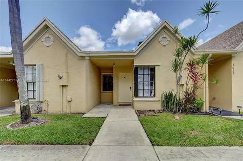 3686 NW 83rd Ln, Sunrise, FL 33351