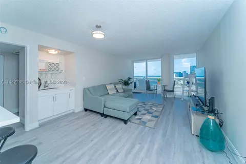 1717 N Bayshore Dr #A-3353, Miami, FL 33132