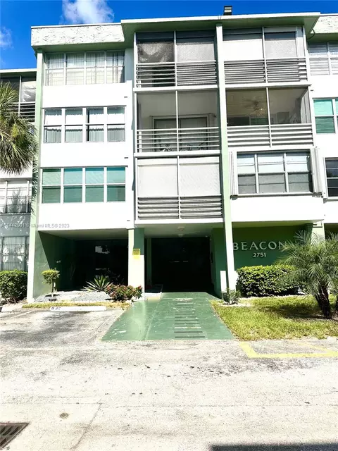 2751 Taft St #105, Hollywood, FL 33020