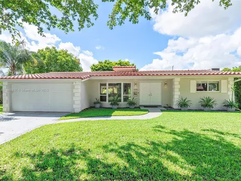 4618 Van Buren St, Hollywood, FL 33021