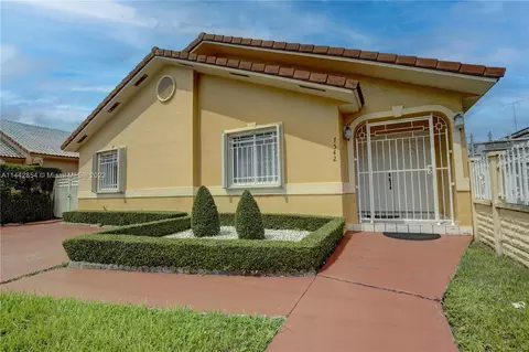 7542 W 32nd Ave, Hialeah, FL 33018