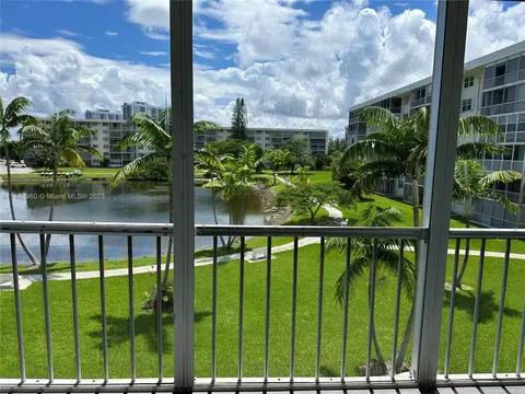 2855 Leonard Dr #H311, Aventura, FL 33160