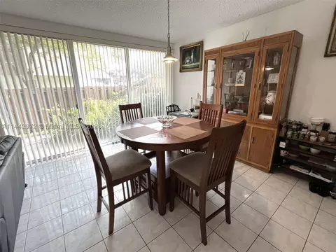 867 NW 81st Ter #3, Plantation, FL 33324