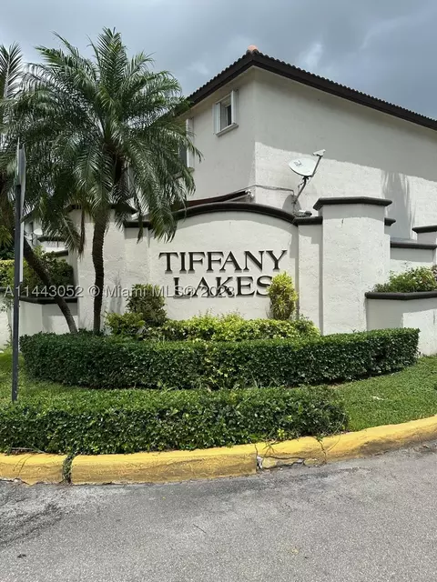 8575 SW 152nd Ave #180, Miami, FL 33193