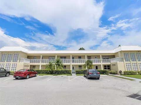 9802 Marina Blvd #114, Boca Raton, FL 33428
