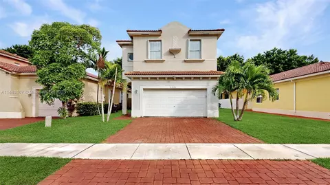 2231 NE 37th Rd, Homestead, FL 33033