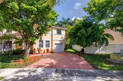 17131 SW 38th St, Miramar, FL 33027