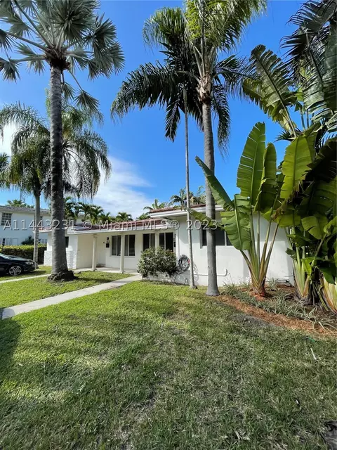 4810 University Dr, Coral Gables, FL 33146