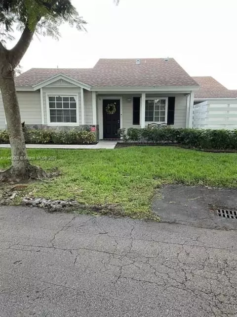 13760 SW 149th Cir Ln #4-80, Miami, FL 33186