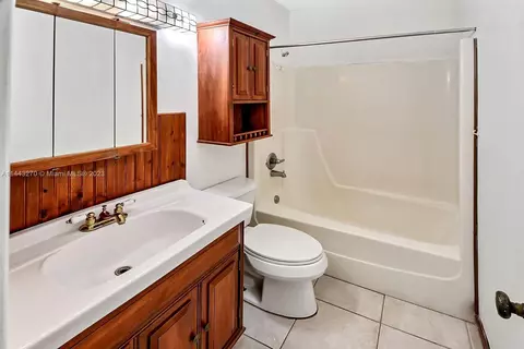 7118 Laurel Ln #., Miami Lakes, FL 33014 photo 20