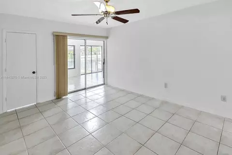 7118 Laurel Ln #., Miami Lakes, FL 33014 photo 16