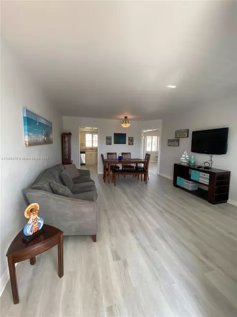 3201 SE 12th #C4, Pompano Beach, FL 33062