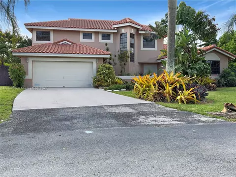15522 SW 55th Ter, Miami, FL 33185