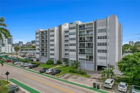 9381 E Bay Harbor Dr #301N, Bay Harbor Islands, FL 33154