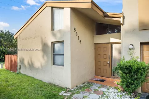 8416 N Missionwood Cir #A-16, Miramar, FL 33025