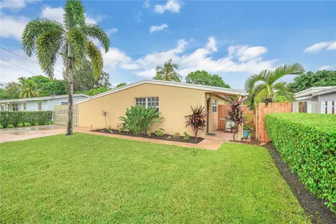 6149 SW 1st St, Margate, FL 33068