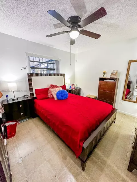 2134 W 53rd St, Hialeah, FL 33016 photo 8