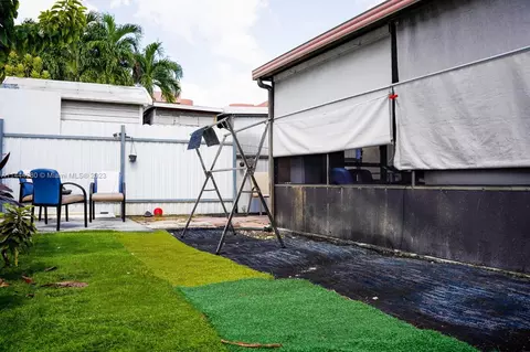 2134 W 53rd St, Hialeah, FL 33016 photo 17
