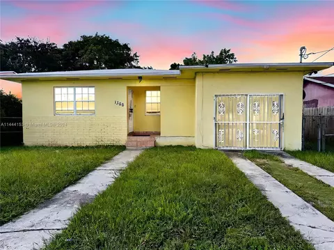 1366 NW 75th St, Miami, FL 33147