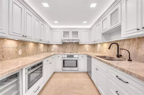 11 Island Ave #2007, Miami Beach, FL 33139