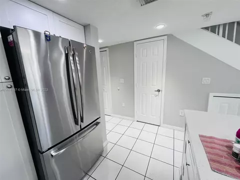 9 E 4th St #207, Hialeah, FL 33010 photo 7