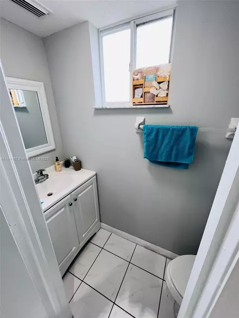 9 E 4th St #207, Hialeah, FL 33010 photo 12