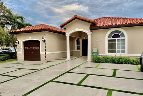 15238 SW 39th Ter, Miami, FL 33185