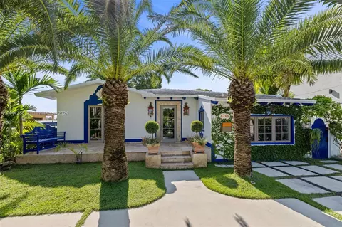 Exterior - 8706 Byron Ave, Surfside, FL 33154 photo 3 of 8