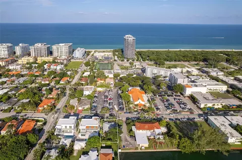 View/Area - 8706 Byron Ave, Surfside, FL 33154 photo 2 of 4
