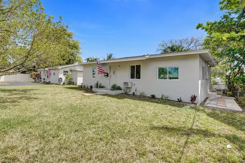 519 SW 5th St, Hallandale Beach, FL 33009