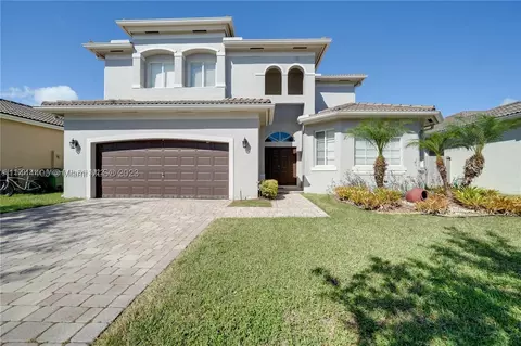 2023 SE 18th Ct, Homestead, FL 33035