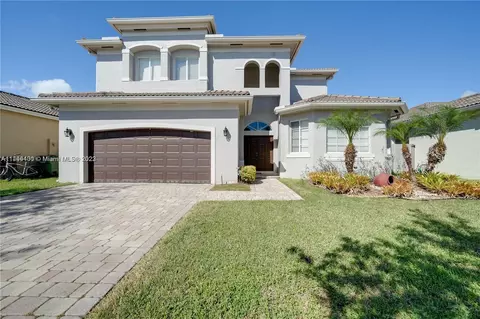 2023 SE 18th Ct, Homestead, FL 33035