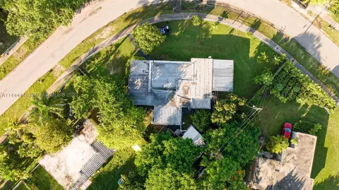 15250 Grant Ln, Homestead, FL 33033