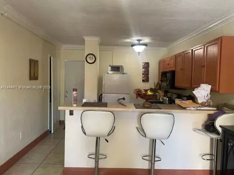 1255 W 49th Pl #A101, Hialeah, FL 33012
