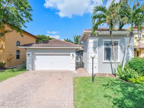 1270 NE 42nd Ave, Homestead, FL 33033